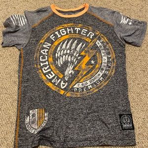 American fighter short sleeve shirt. Size small